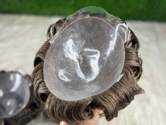 Prótese Capilar Masculina Full Skin mostrando cabelo humano e base em biofibra de alta qualidade.