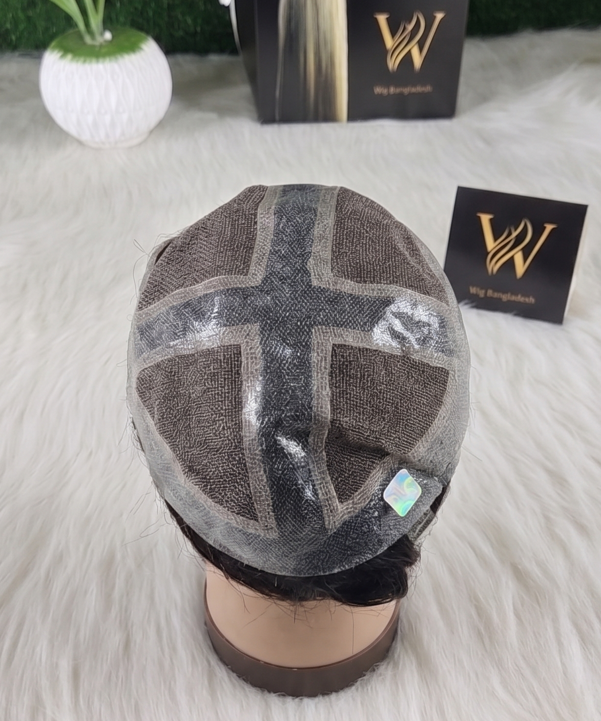 showcase X-Top Hair patch System provides a realistic hairline, natural movement, and versatile styling options.
